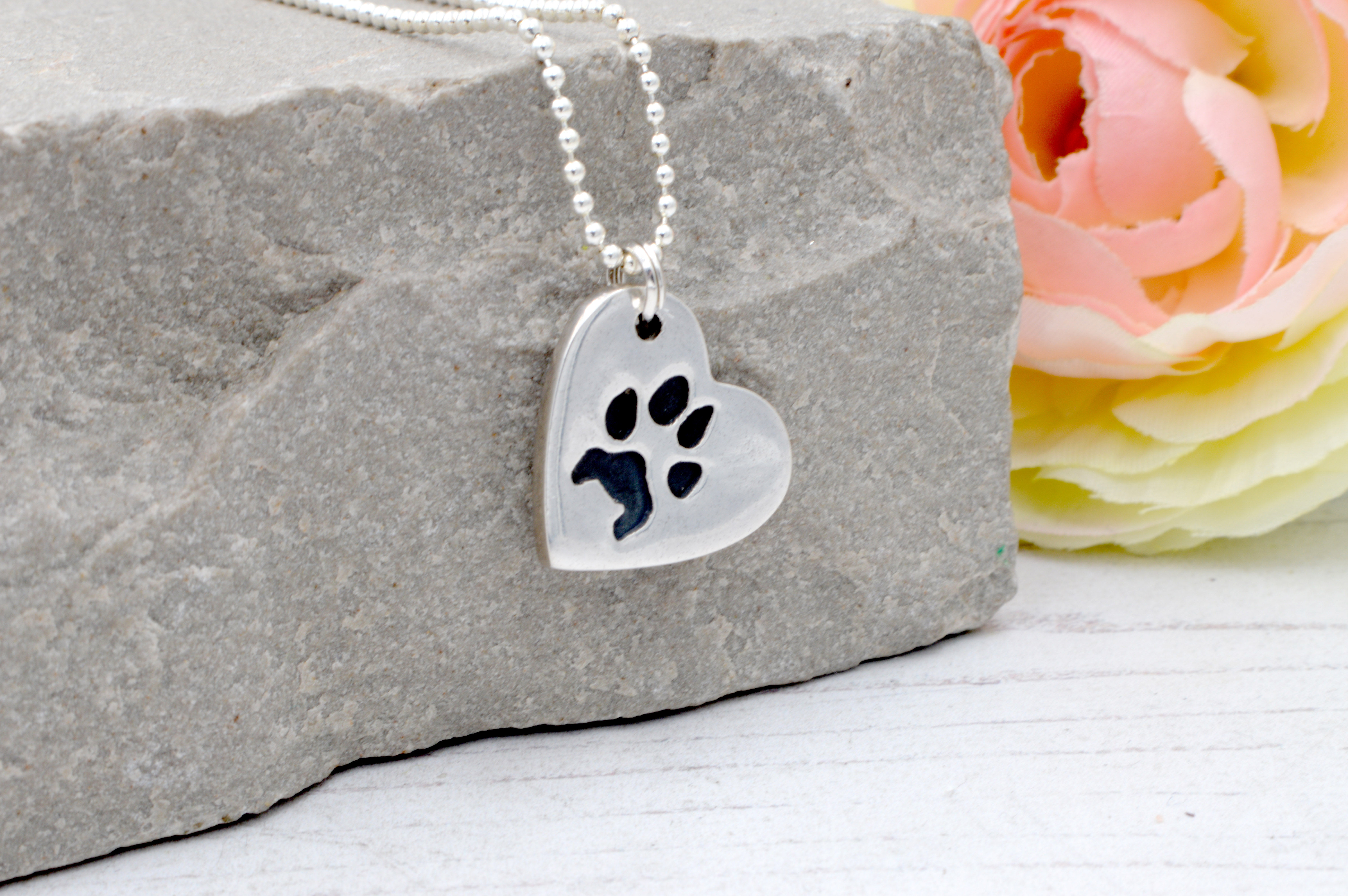 Cremation/Memorial Jewelry : Pet Cremation Jewelry: Paw Print ...
